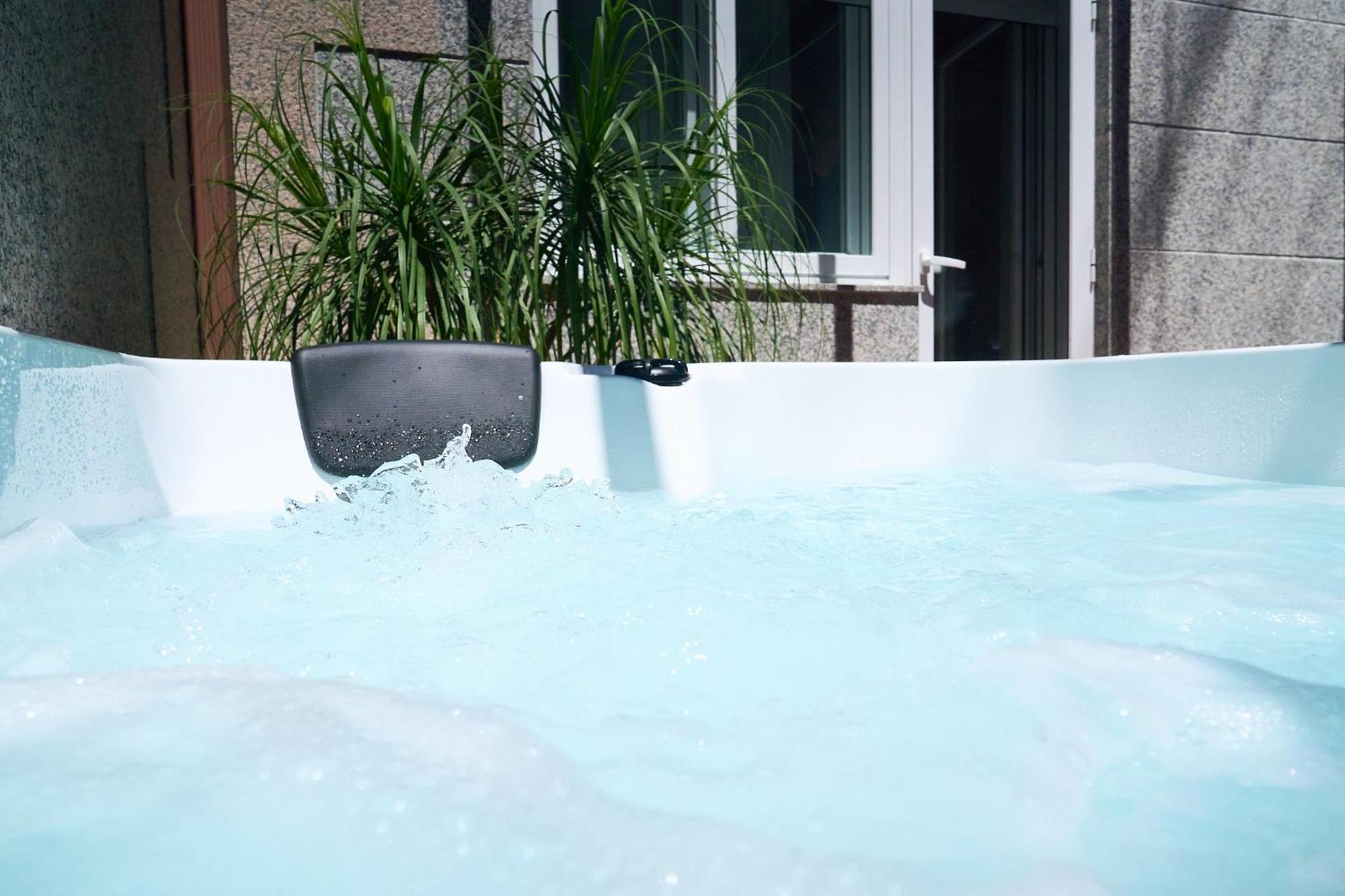 Apartamento Sanmartino Con Jacuzzi Tui Luaran gambar